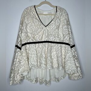 VENUS Ivory Floral Lace Blouse Velvet Trim High Low Bell Sleeves Size 20 Boho